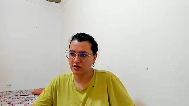 Snapshot of MARILYN_GARCIA chatting on June 2026 04:06:01 PM MARILYN GARCIA online show from June 2026 04:06:01 PM