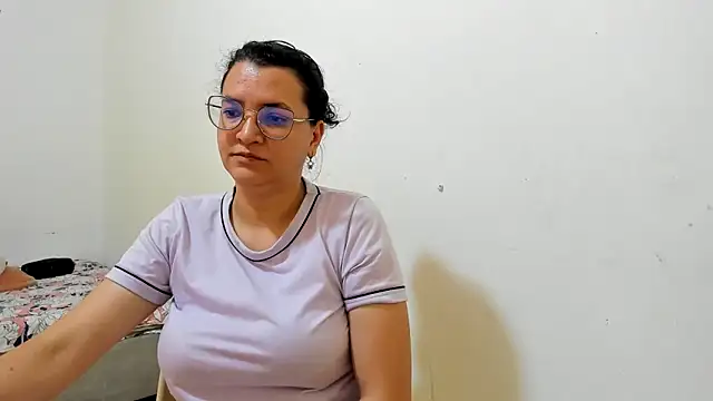 Snapshot of MARILYN_GARCIA chatting on June 2026 03:03:03 PM MARILYN GARCIA online show from June 2026 03:03:03 PM