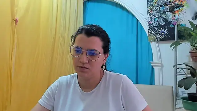Snapshot of MARILYN_GARCIA chatting on July 2026 12:54:02 PM MARILYN GARCIA online show from July 2026 12:54:02 PM
