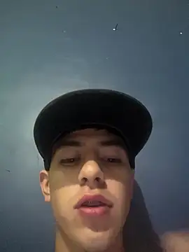 Alanjimenezz online show from August 2026 06:37:01 AM