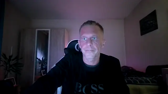 slaveboy2016xh online show from December 2024 08:39:01 PM