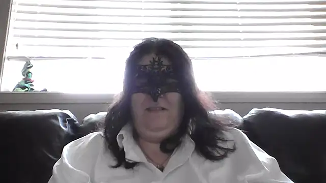 ScarletVixxen online show from August 2026 07:52:01 PM