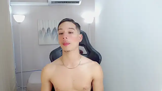 Snapshot of Flex_boyy_ chatting on August 2026 04:14:01 AM Flex boyy online show from August 2026 04:14:01 AM
