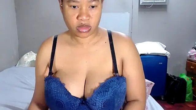 Snapshot of BigAreola26 chatting on June 2026 05:57:01 AM BigAreola26 online show from June 2026 05:57:01 AM