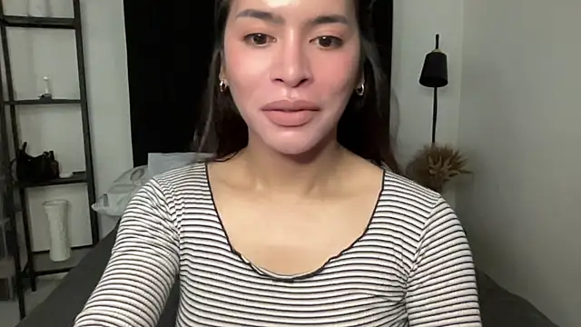 your bianca69 online show from April 2026 01:32:01 AM