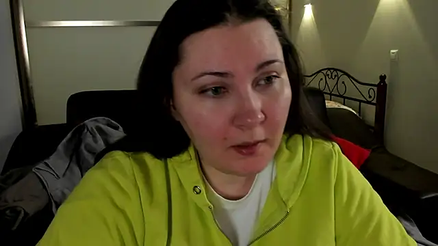 MarySwon online show from March 2025 05:38:02 PM