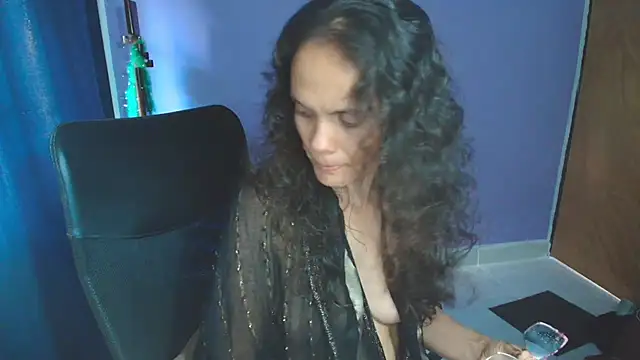 Nattyslave4U online show from November 2025 09:15:01 PM