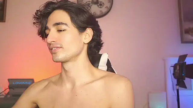 AlanDeNavarre online show from March 2025 10:24:01 PM