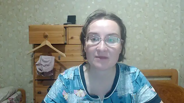 Smart Rose online show from February 2026 06:37:02 PM