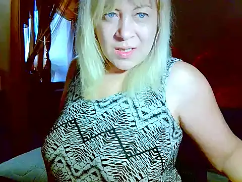 AgoniA7 online show from April 2026 03:53:02 AM