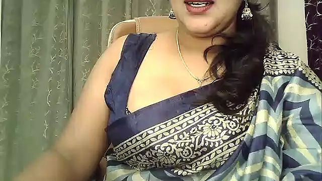 Snapshot of Spandana_Sweety chatting on July 2026 07:23:02 AM Spandana Sweety online show from July 2026 07:23:02 AM
