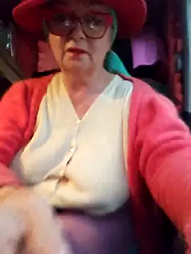 MucMilf59 online show from October 2025 04:39:02 PM