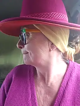 MucMilf59 online show from November 2025 10:37:02 AM