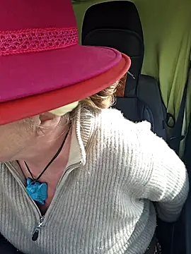 MucMilf59 online show from March 2026 09:25:03 AM