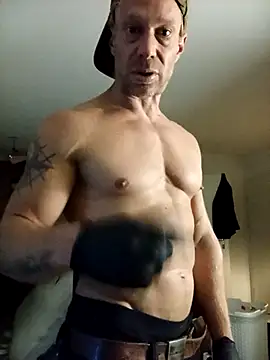 AthleticWomenizer2 online show from May 2026 09:32:01 PM