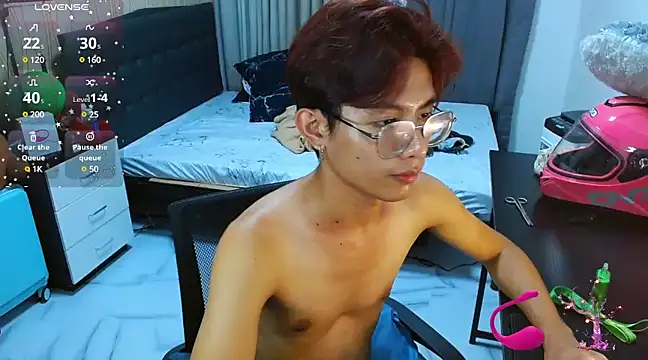 WildestTwink online show from March 2025 12:44:02 PM