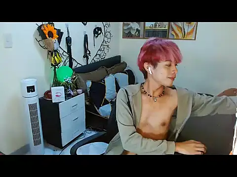 WildestTwink online show from October 2025 05:43:01 PM