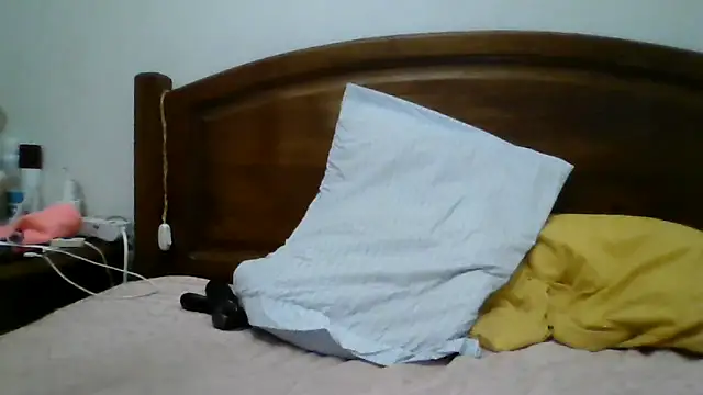 CarlosRocha73 online show from June 2026 11:05:01 PM