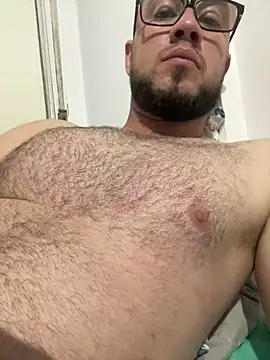 Snapshot of AlejoStrep chatting on February 2026 03:55:02 AM AlejoStrep online show from February 2026 03:55:02 AM