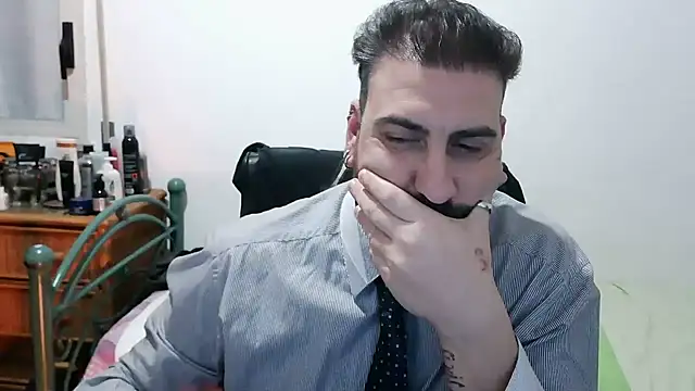 Snapshot of Italian_dark_desire chatting on February 2026 08:51:02 PM Italian dark desire online show from February 2026 08:51:02 PM