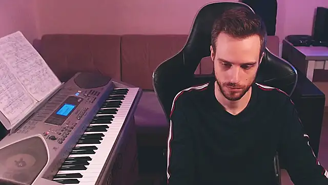 Sweetparker online show from September 2025 03:45:01 PM