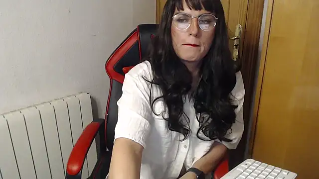 Snapshot of Chic_desire chatting on March 2026 08:47:02 PM Chic desire online show from March 2026 08:47:02 PM