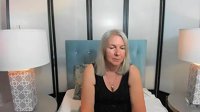 EricaTop online show from September 2025 04:18:01 PM