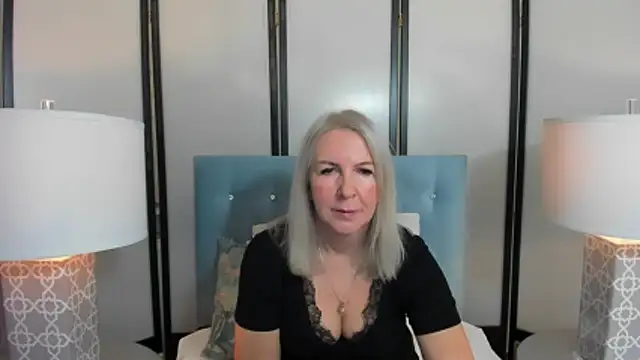 EricaTop online show from November 2025 06:05:02 AM