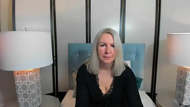 Snapshot of EricaTop chatting on February 2026 05:59:01 AM EricaTop online show from February 2026 05:59:01 AM