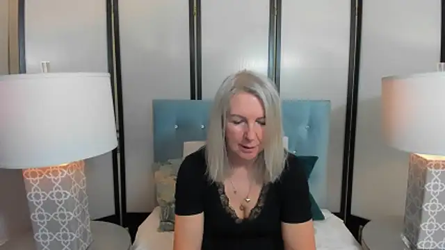 Snapshot of EricaTop chatting on March 2026 06:04:02 AM EricaTop online show from March 2026 06:04:02 AM