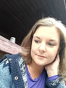 Snapshot of SwedishJennifer chatting on June 2026 01:14:01 PM SwedishJennifer online show from June 2026 01:14:01 PM