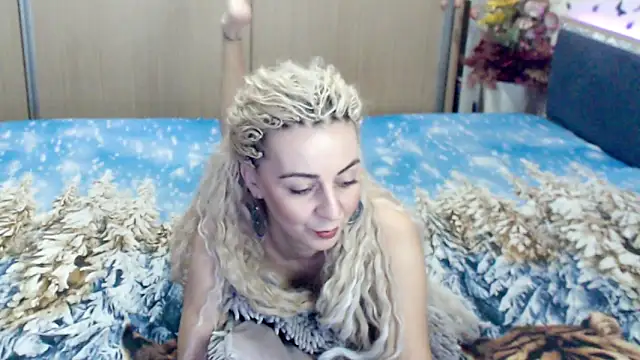 Snapshot of MirabelaSweet chatting on March 2025 04:37:02 PM MirabelaSweet online show from March 2025 04:37:02 PM