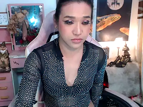 AsianMariaTs online show from November 2025 05:02:01 PM