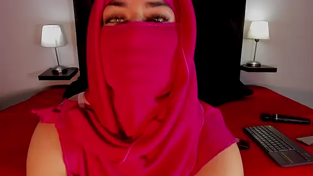 Zafira Alabi online show from January 2025 09:13:01 PM