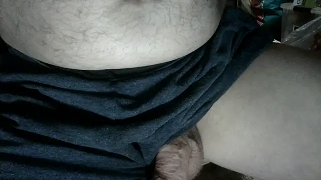 Snapshot of russtee chatting on December 2025 03:50:02 PM russtee online show from December 2025 03:50:02 PM