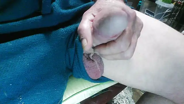 Snapshot of russtee chatting on March 2026 07:31:02 PM russtee online show from March 2026 07:31:02 PM