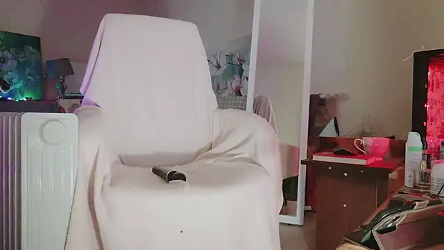 lara heaven online show from March 2026 12:40:01 PM