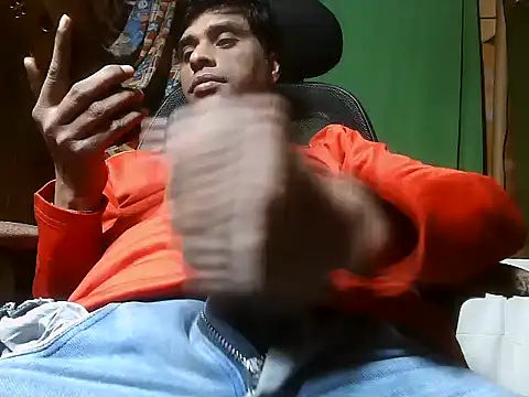 desiboy1101 online show from January 2025 02:00:02 PM