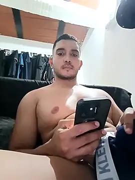 Ricardo hott online show from April 2026 12:24:02 AM