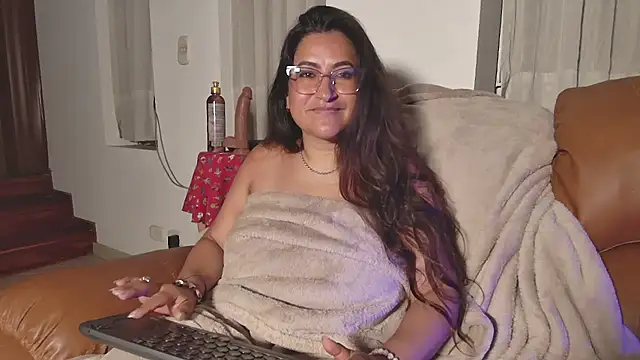 DeesseLuxure online show from March 2025 10:13:02 AM