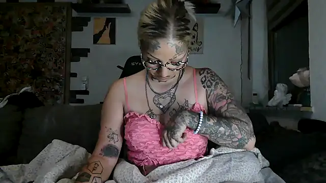 RoxxyInk online show from July 2026 02:59:01 AM
