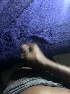 Snapshot of Curvy_conda chatting on December 2024 02:03:02 PM Curvy conda online show from December 2024 02:03:02 PM