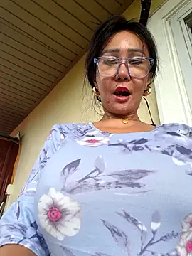 Snapshot of sweetieme chatting on February 2026 02:38:01 AM sweetieme online show from February 2026 02:38:01 AM