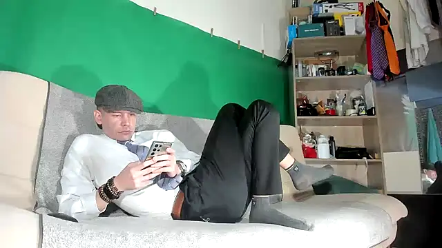 viraglaci18xh online show from March 2026 03:41:01 PM