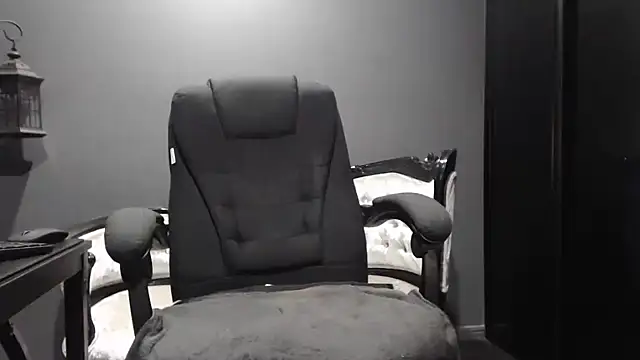 poisonivyx online show from April 2026 09:14:01 AM