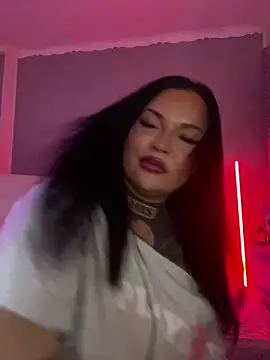  MelinaCurves  online show from May 2026 09:00:02 PM