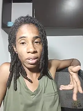 Snapshot of africa_deluxe chatting on July 2026 10:03:01 PM africa deluxe online show from July 2026 10:03:01 PM