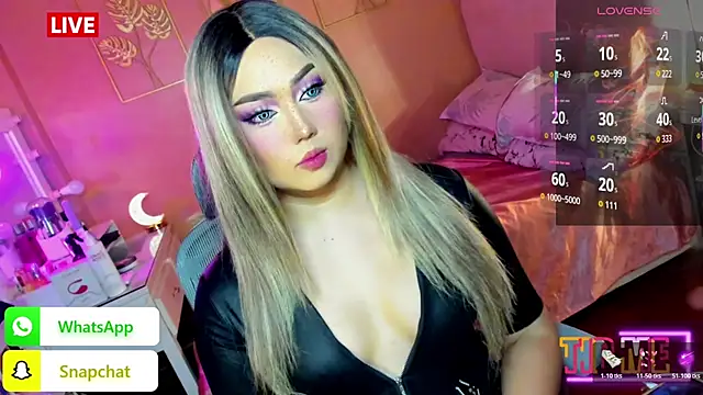 HOTnWILDalice online show from October 2025 01:39:01 AM