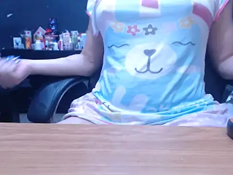 Snapshot of lindsaytrans chatting on January 2025 01:48:01 AM lindsaytrans online show from January 2025 01:48:01 AM