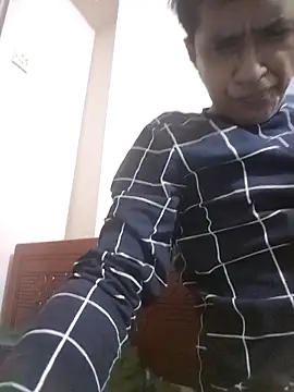 Snapshot of iamkahn_44 chatting on December 2025 05:08:02 PM iamkahn 44 online show from December 2025 05:08:02 PM